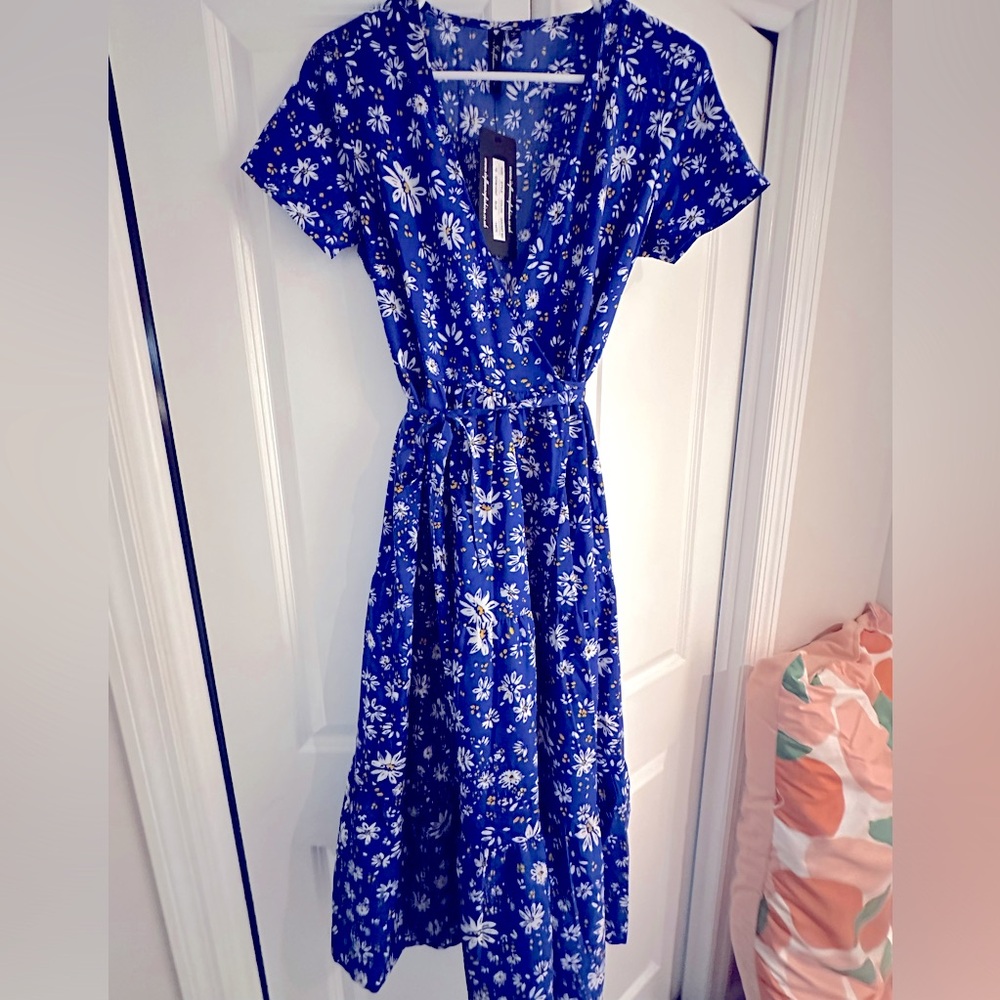 Beautiful Wrap Dress!